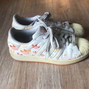 Adidas superstars with orange logo  7.5 women’s